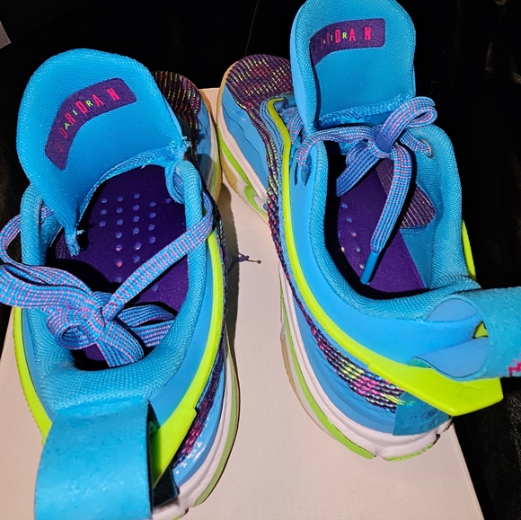 2022 Luka Doncic x Air Jordan 36 Low 'Laser Blue' size 6.5 box included - Picture 5 of 13